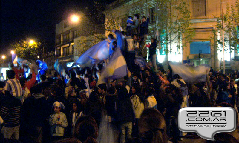 Festejos Mundial 2 en Lobería 001 c