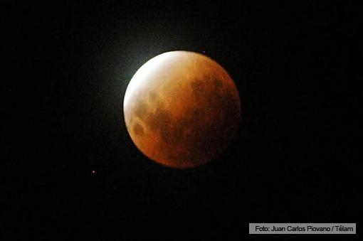 eclipse luna roja